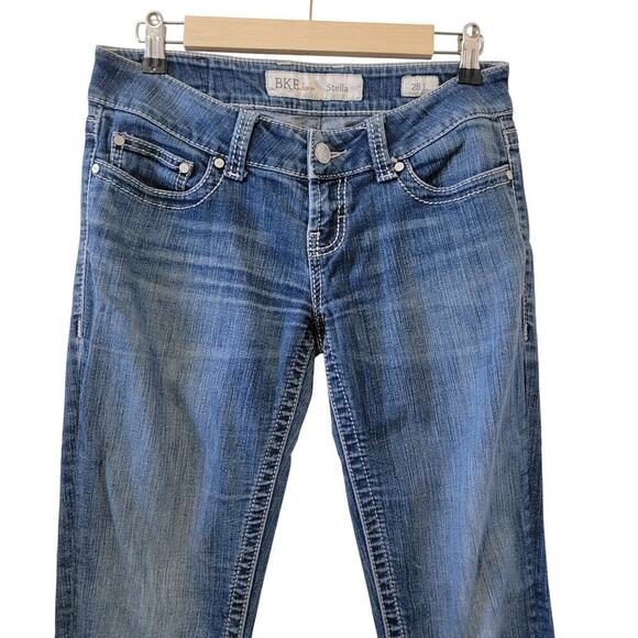 BKE Stella Bootcut Low Rise Medium Wash Jeans 28 X 33.5 Cotton Blend - Picture 3 of 9